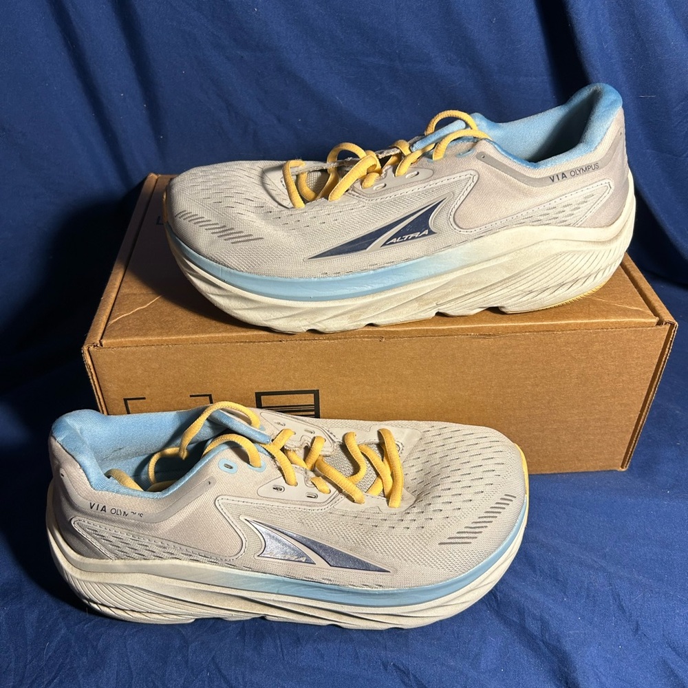Altra- sneakers, grey blue, 8.5 women sw